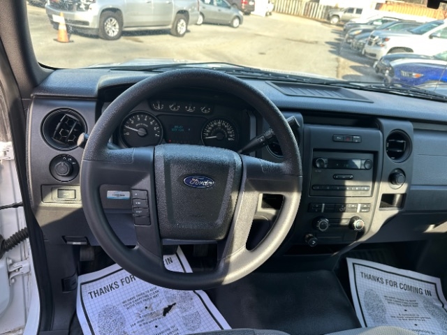 Ford F-150 XL 8-ft. Bed 2WD 2011