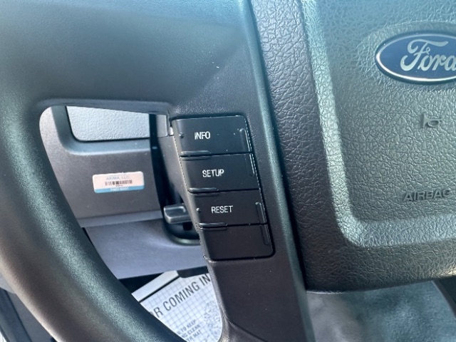 Ford F-150 XL 8-ft. Bed 2WD 2011