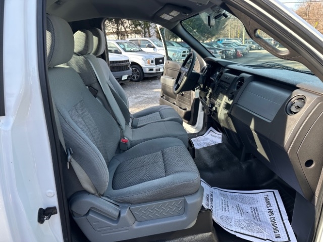 Ford F-150 XL 8-ft. Bed 2WD 2011