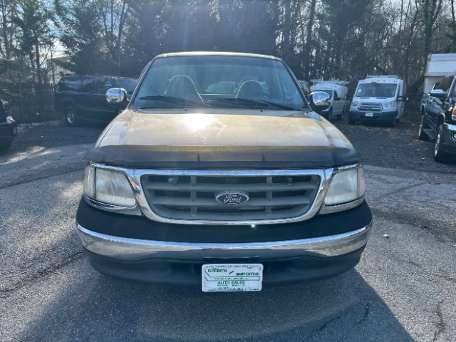 Ford F-150 XLT Reg. Cab Short Bed 2WD 2000