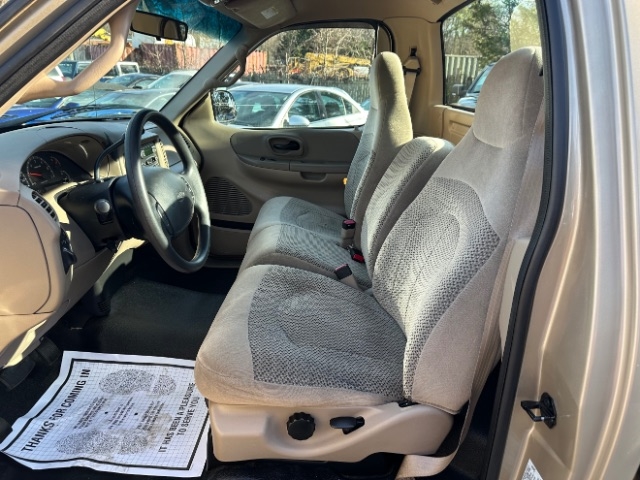 Ford F-150 XLT Reg. Cab Short Bed 2WD 2000