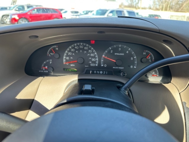 Ford F-150 XLT Reg. Cab Short Bed 2WD 2000