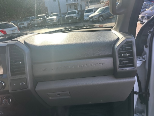 Ford F-350 SD XL Crew Cab Long Bed DRW 4WD 2019