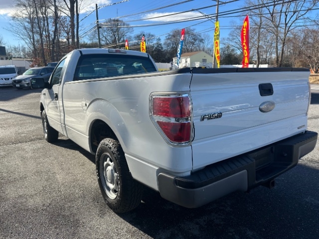Ford F-150 XL 8-ft. Bed 2WD 2011
