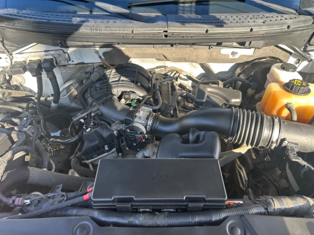 Ford F-150 XL 8-ft. Bed 2WD 2011