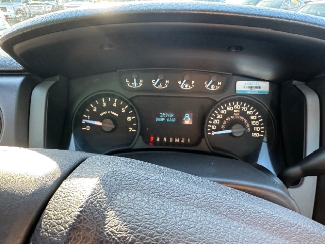 Ford F-150 XL 8-ft. Bed 2WD 2011