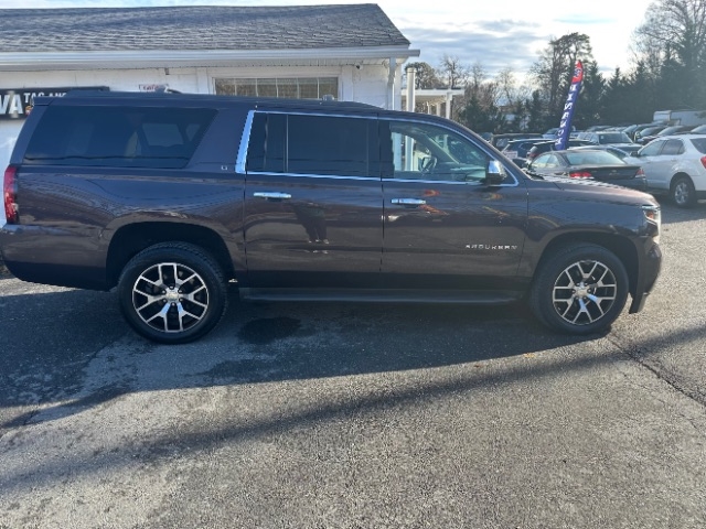 Chevrolet Suburban LT 4WD 2015