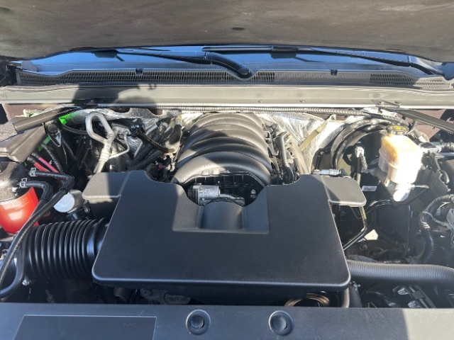 Chevrolet Suburban LT 4WD 2015