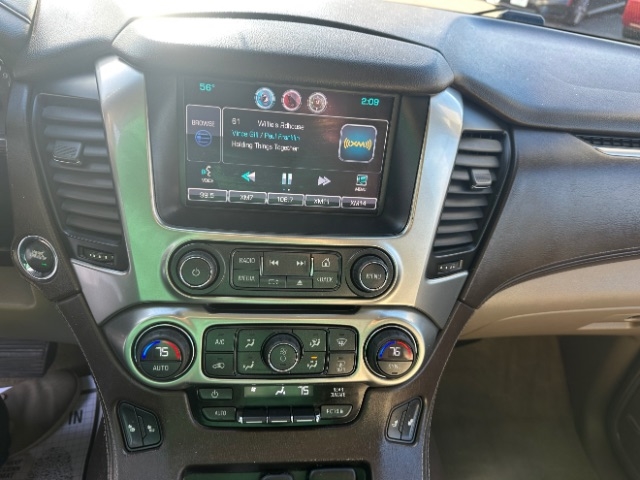 Chevrolet Suburban LT 4WD 2015