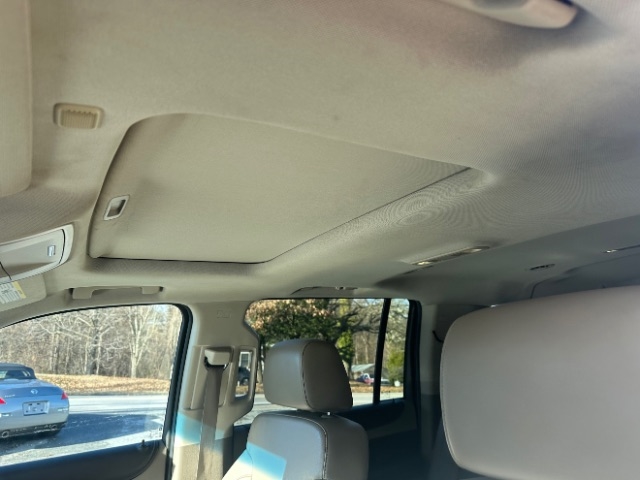 Chevrolet Suburban LT 4WD 2015