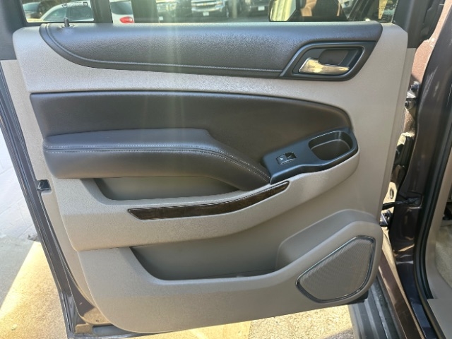 Chevrolet Suburban LT 4WD 2015