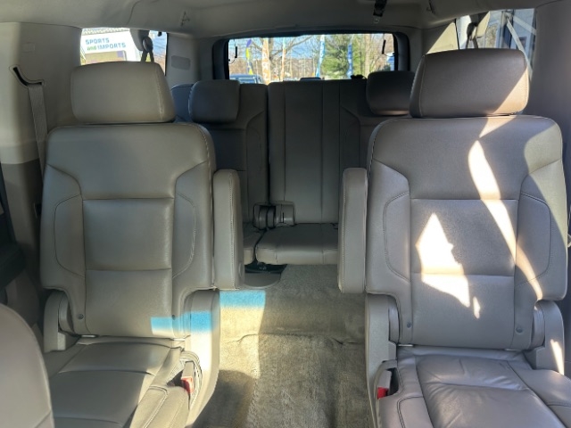 Chevrolet Suburban LT 4WD 2015