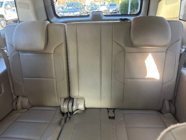 Chevrolet Suburban LT 4WD 2015