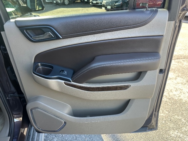 Chevrolet Suburban LT 4WD 2015