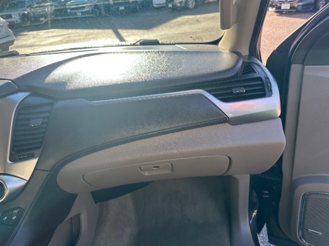 Chevrolet Suburban LT 4WD 2015