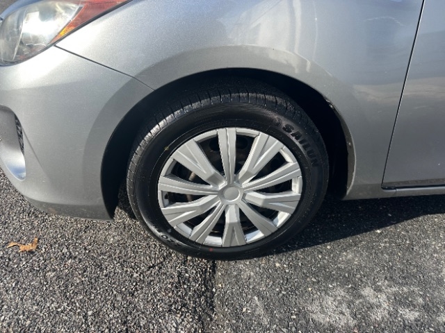 Mazda MAZDA3 i SV AT 4-Door 2013