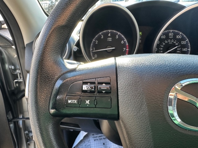 Mazda MAZDA3 i SV AT 4-Door 2013