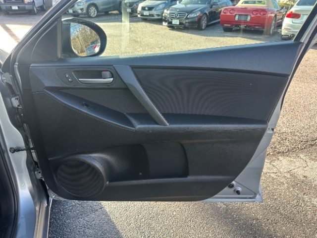 Mazda MAZDA3 i SV AT 4-Door 2013