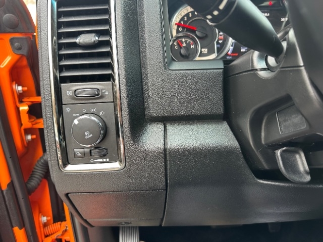 RAM 1500 Sport Crew Cab SWB 4WD 2017