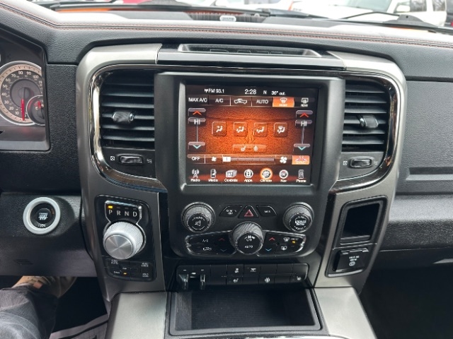 RAM 1500 Sport Crew Cab SWB 4WD 2017