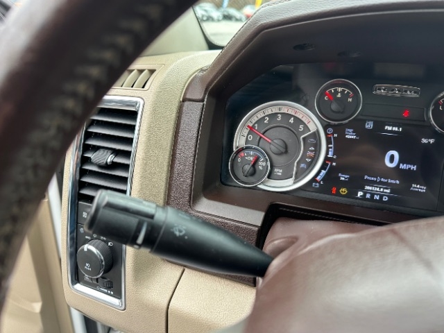 RAM 3500 Laramie Crew Cab LWB 4WD 2014