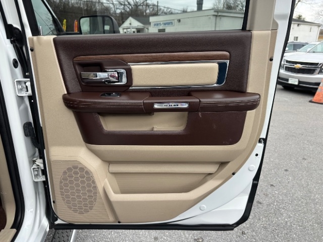 RAM 3500 Laramie Crew Cab LWB 4WD 2014