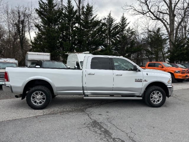 RAM 3500 Laramie Crew Cab LWB 4WD 2014