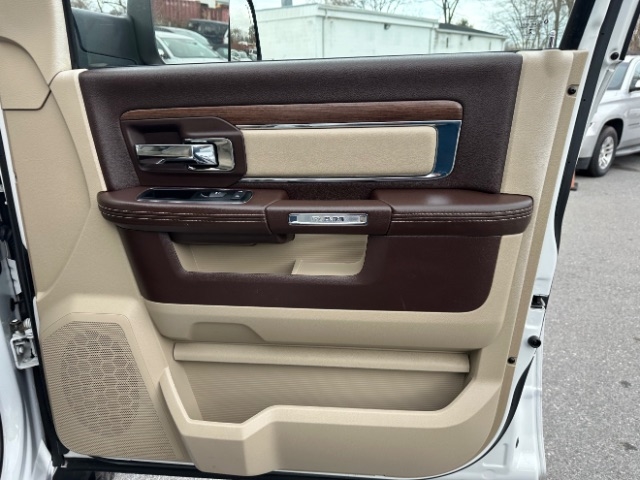 RAM 3500 Laramie Crew Cab LWB 4WD 2014