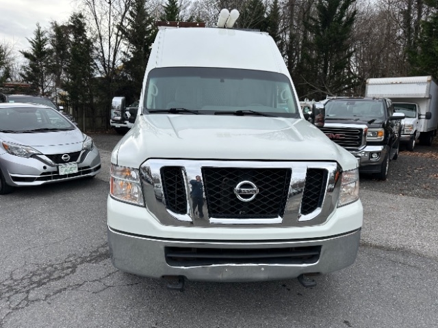 Nissan NV Cargo 2500 HD S V8 High Roof 2016