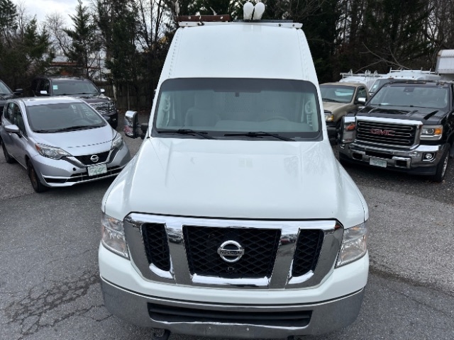 Nissan NV Cargo 2500 HD S V8 High Roof 2016