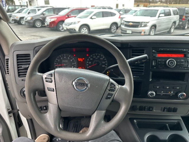 Nissan NV Cargo 2500 HD S V8 High Roof 2016