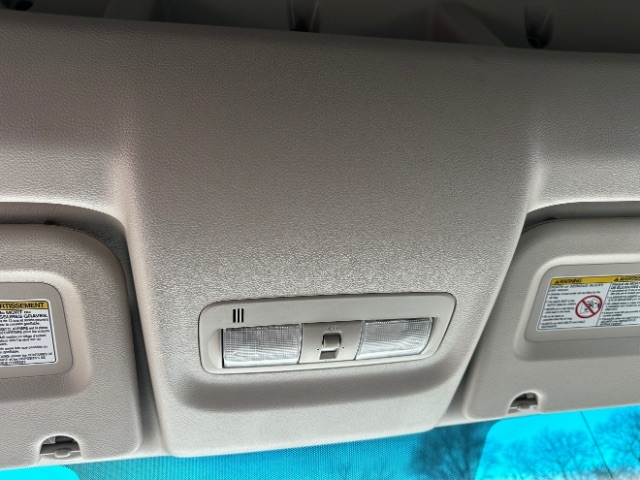 Nissan NV Cargo 2500 HD S V8 High Roof 2016