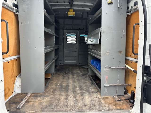 Nissan NV Cargo 2500 HD S V8 High Roof 2016