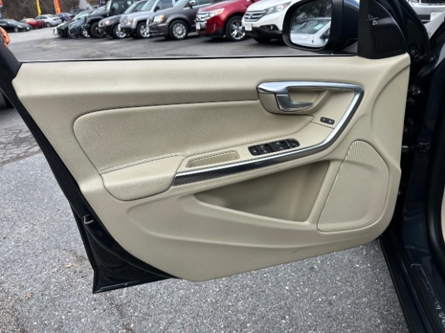 Volvo S40 T5 AWD 2013