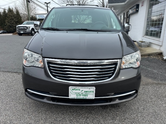Chrysler Town & Country Limited 2016