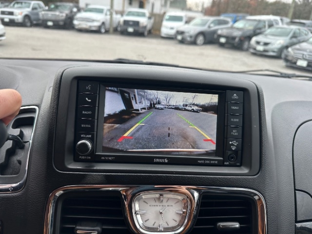 Chrysler Town & Country Limited 2016