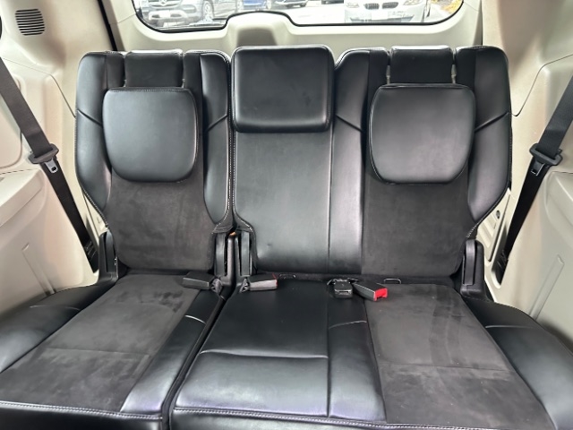 Chrysler Town & Country Limited 2016