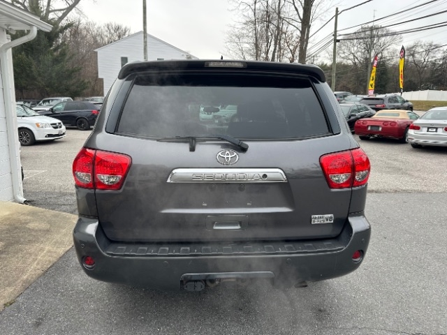 Toyota Sequoia Limited 4WD 2014