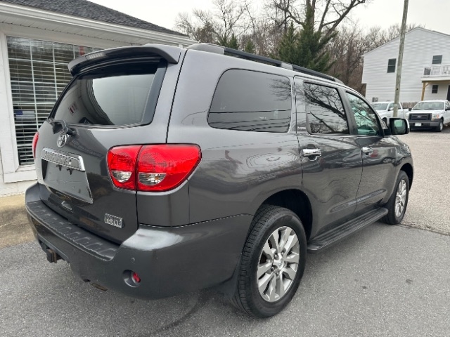 Toyota Sequoia Limited 4WD 2014