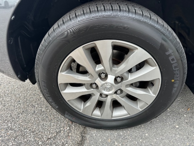 Toyota Sequoia Limited 4WD 2014