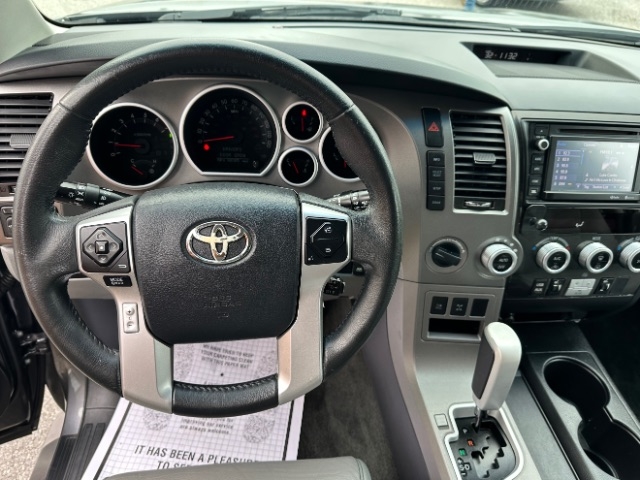 Toyota Sequoia Limited 4WD 2014