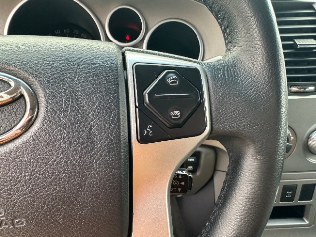 Toyota Sequoia Limited 4WD 2014