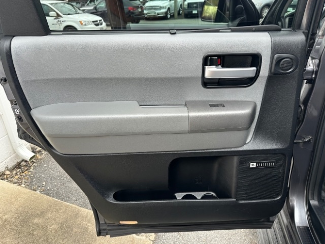 Toyota Sequoia Limited 4WD 2014