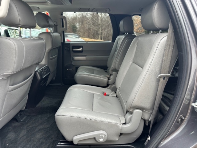 Toyota Sequoia Limited 4WD 2014