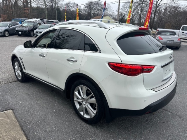 Infiniti QX70 Base AWD 2016