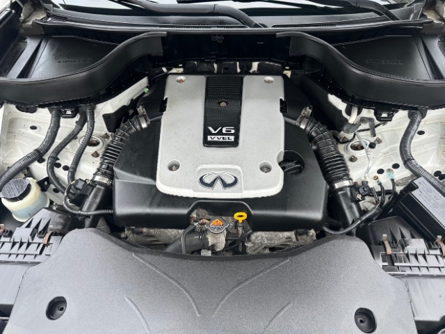 Infiniti QX70 Base AWD 2016