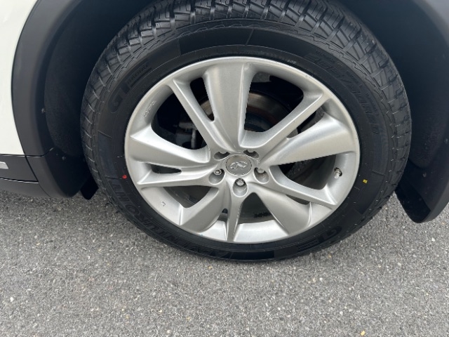 Infiniti QX70 Base AWD 2016