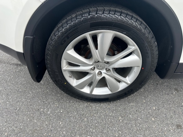 Infiniti QX70 Base AWD 2016