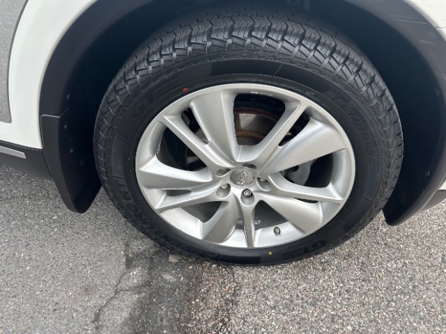 Infiniti QX70 Base AWD 2016