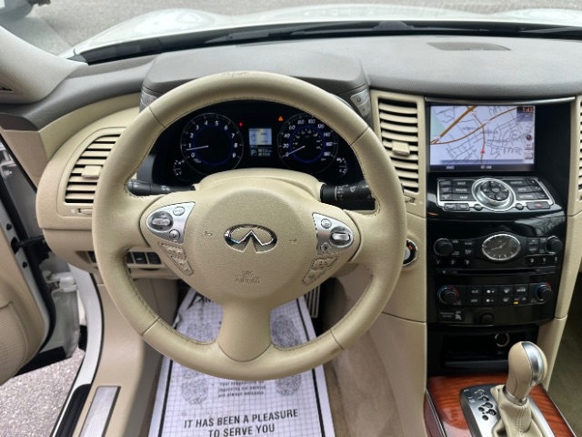 Infiniti QX70 Base AWD 2016